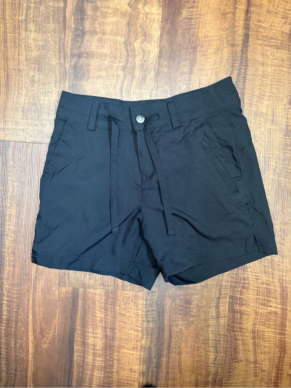 Magellan Outdoors Women's Black Chino Shorts XS Mid Rise Pockets 3in Hiking